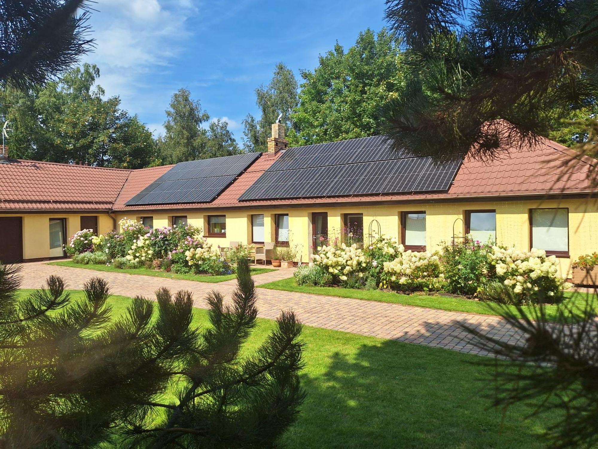 Zielono Mi - Dom Goscinny W Lapalicach Lapalice Exterior foto
